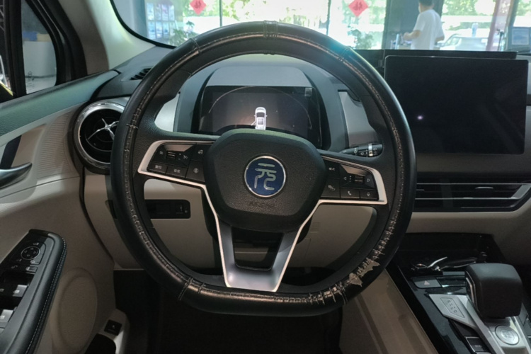 BYD Yuan Pro 2023 #15 BYD Yuan Pro 2023 car image #15