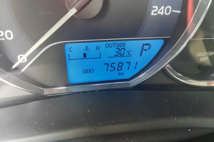 Toyota Corolla 2017 #10 Toyota Corolla 2017 car image #10