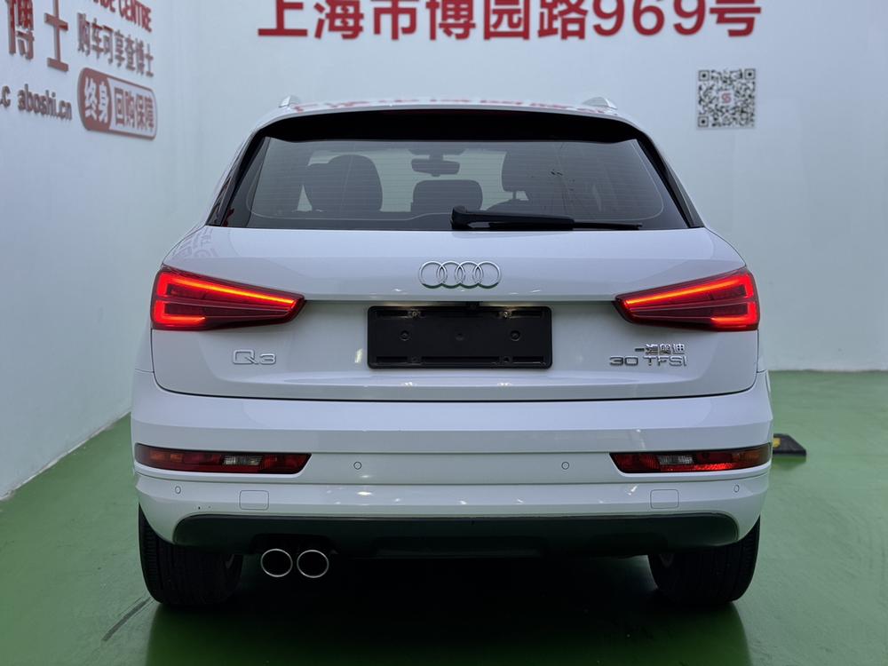 Audi Q3 2016 car image #5