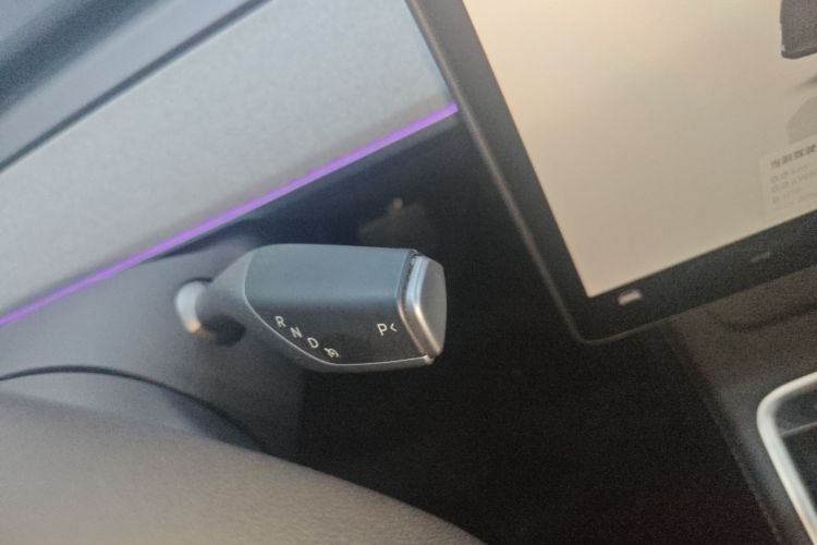 Tesla Model Y 2024 car image #14