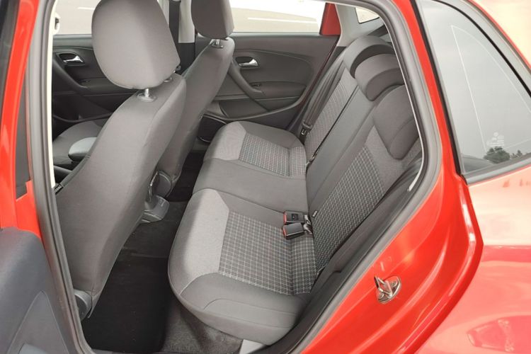 Volkswagen Polo 2018 immagine di auto #13