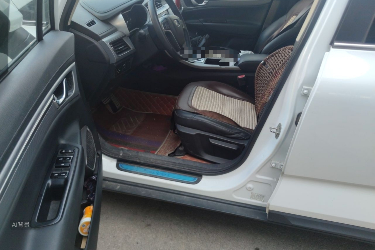 GEELY Emgrand GS 2019 car image #18