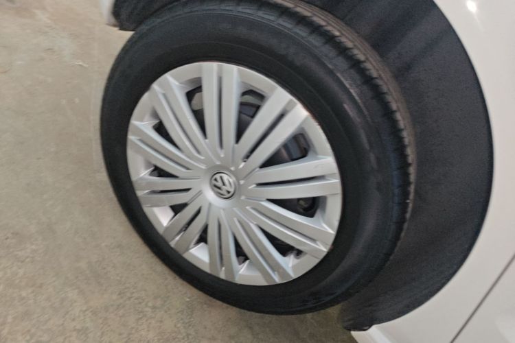 Volkswagen Polo 2019 car image #10