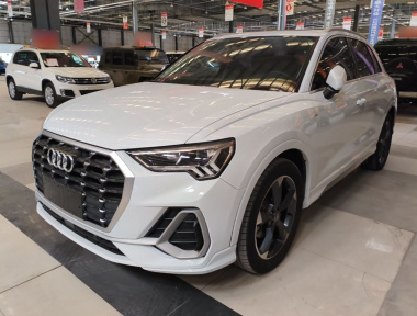 Audi Q3 2019 car image 
