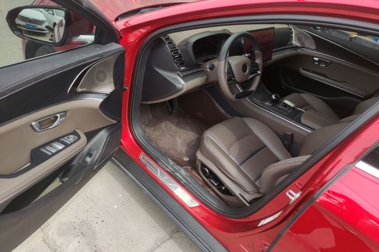 BYD Han 2022 car image #16