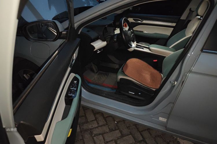 GEELY Emgrand L HiP 2022 car image #18