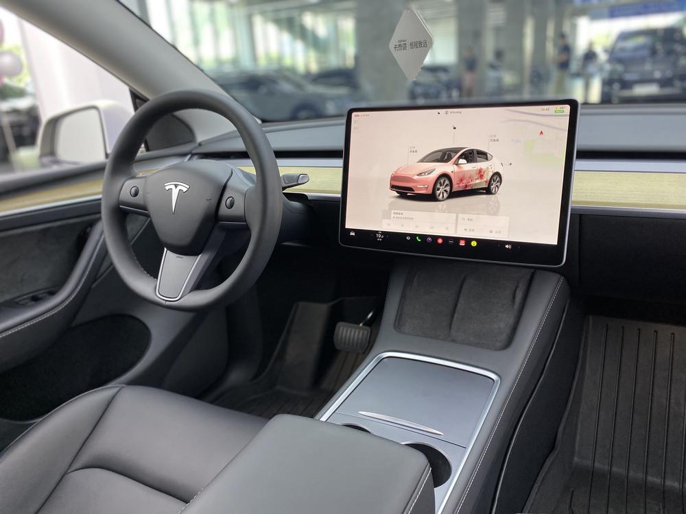 Tesla Model Y 2023 #26 Tesla Model Y 2023 car image #26