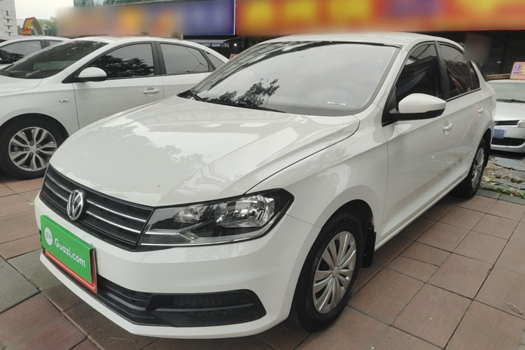 Volkswagen Santana 2019 car image #2