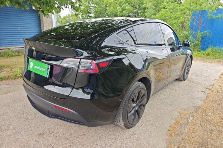 Tesla Model Y 2023 #7 Tesla Model Y 2023 car image #7