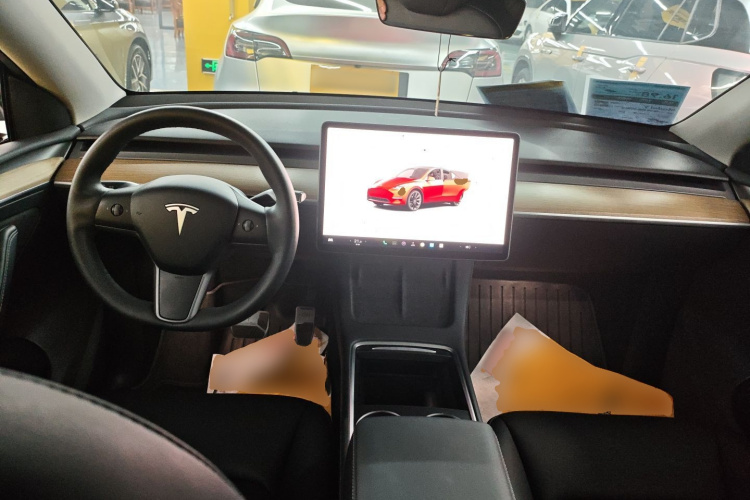 Tesla Model Y 2023 #11 Tesla Model Y 2023 car image #11
