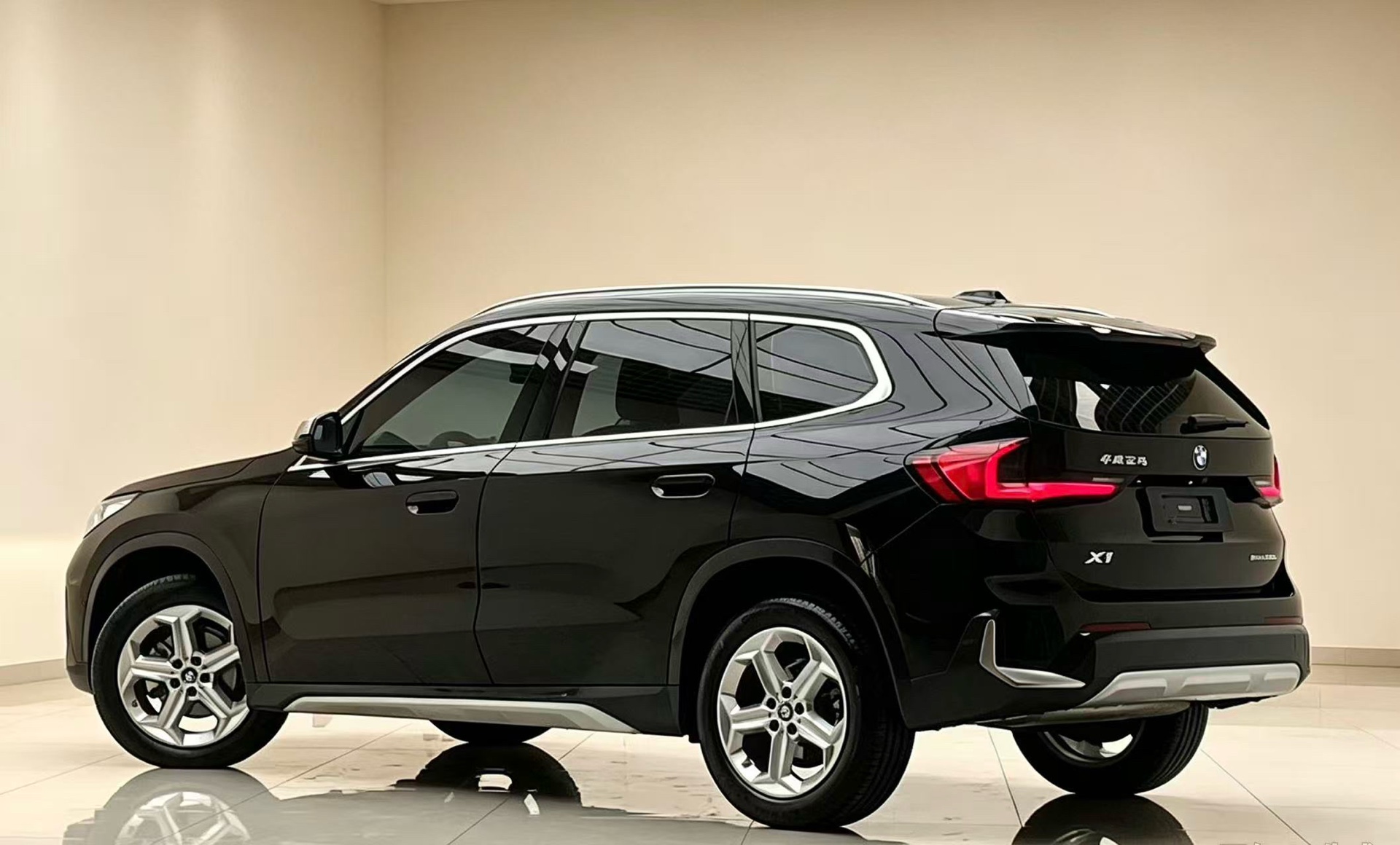 BMW X1 2023 صورة سيارة #3