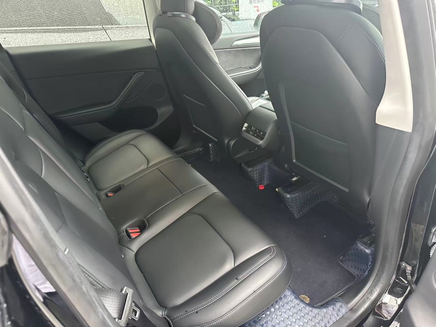 Tesla Model Y 2022 #5 Tesla Model Y 2022 car image #5