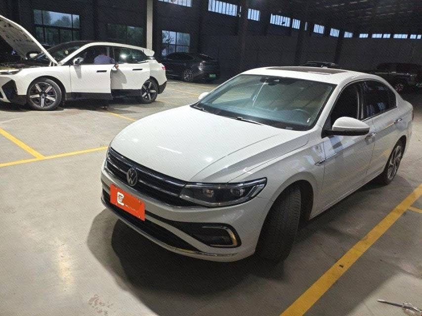2024 immagine di auto 