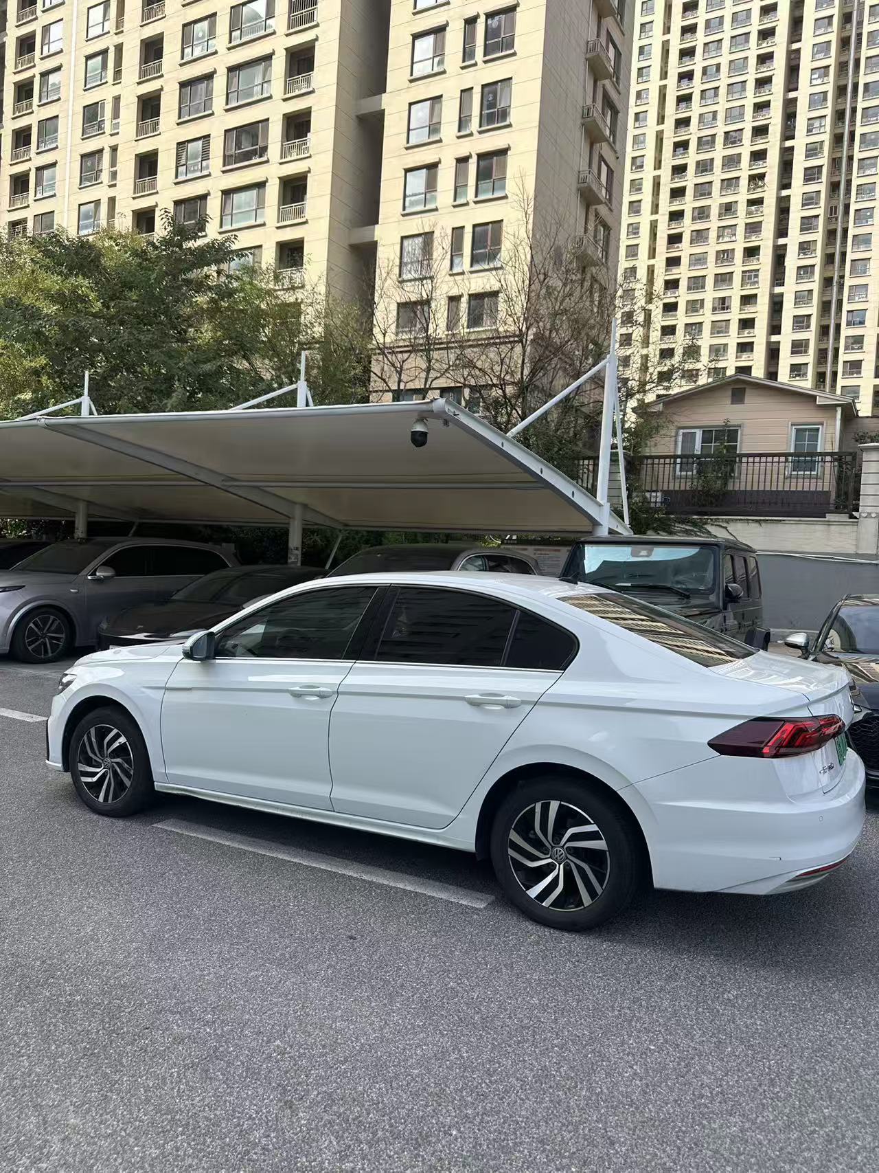 Volkswagen Bora Pure Electric 2021 imagen de coche #4
