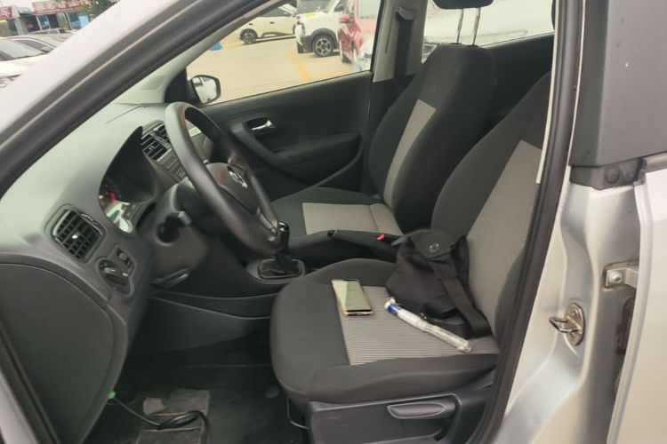 Volkswagen Polo 2017 #15 Volkswagen Polo 2017 car image #15
