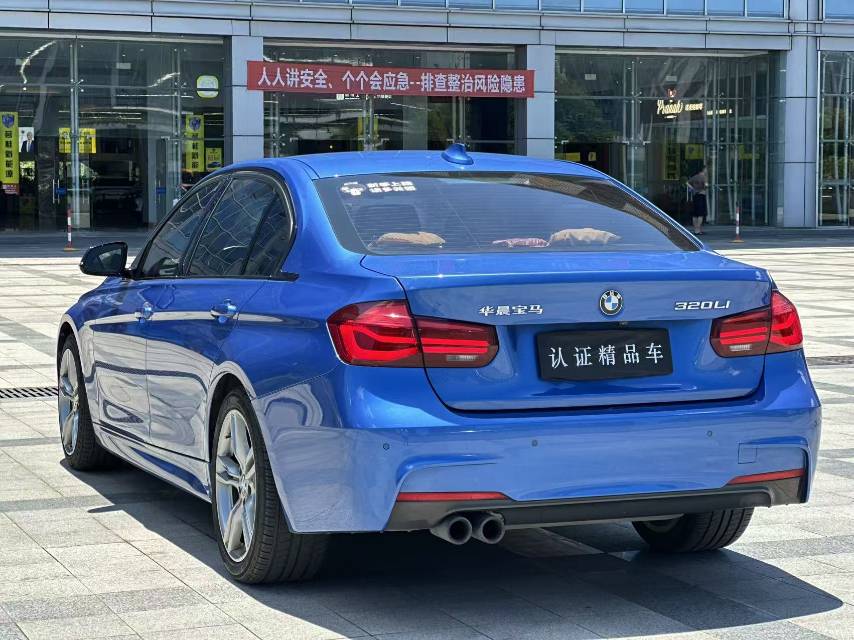 BMW 3 Series 2018 #6 BMW 3 Series 2018 car image #6