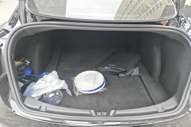 Tesla Model 3 2022 car image #21