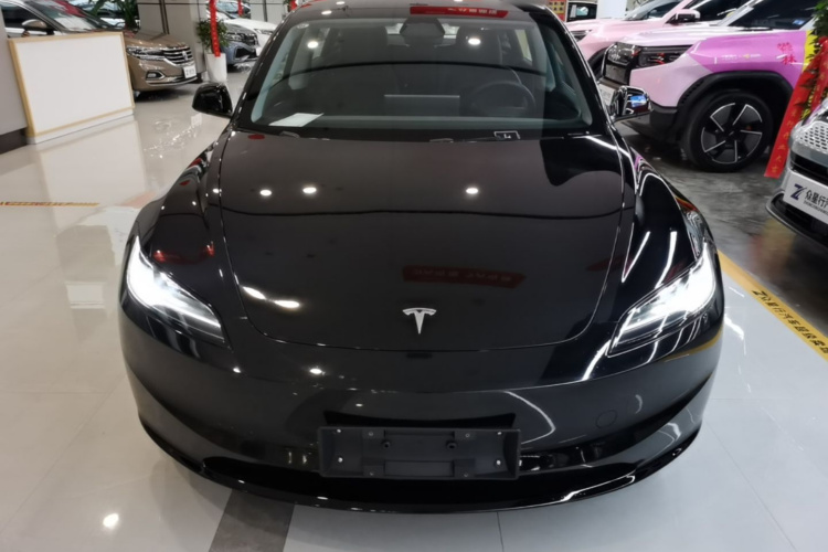 Tesla Model 3 2023 #3 Tesla Model 3 2023 car image #3