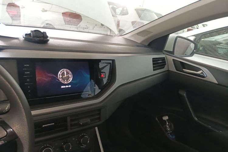 Volkswagen Polo 2023 car image #10