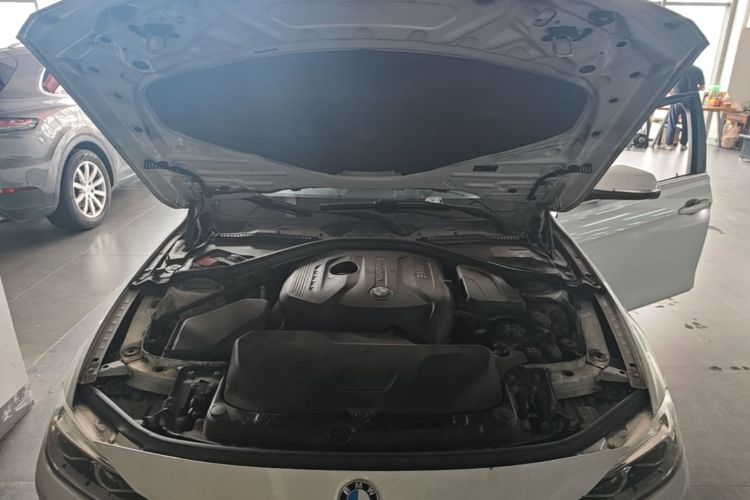 BMW 3 Series 2018 #20 BMW 3 Series 2018 car image #20