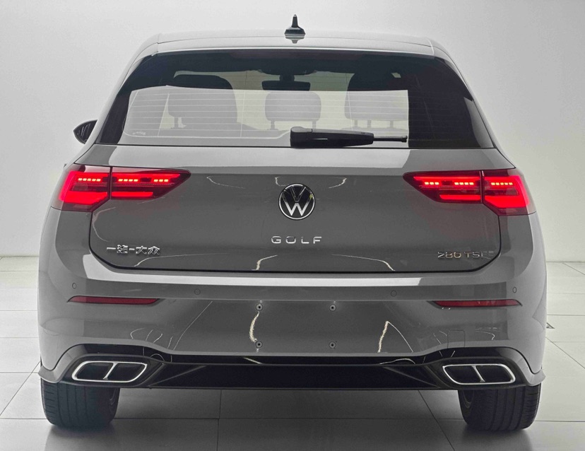 Volkswagen Golf 2023 car image #7