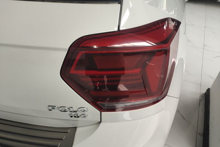 Volkswagen Polo 2020 car image #8