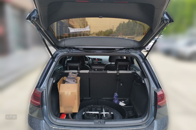 Volkswagen Golf 2019 car image #21