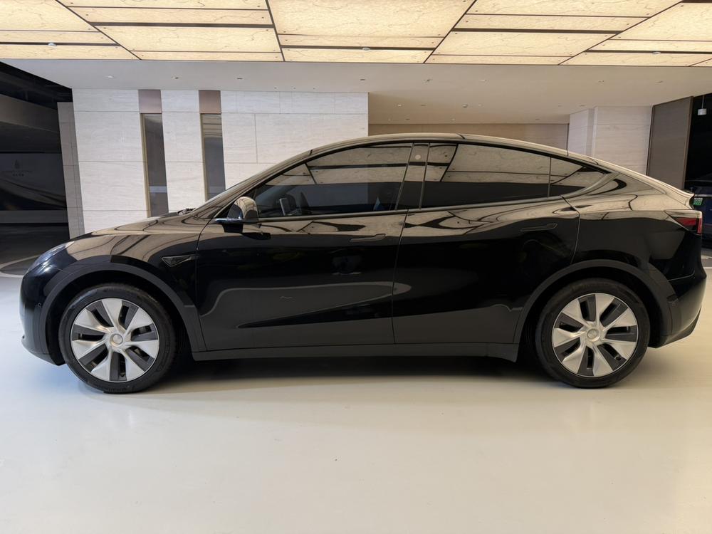 Tesla Model Y 2023 #4 Tesla Model Y 2023 immagine di auto #4