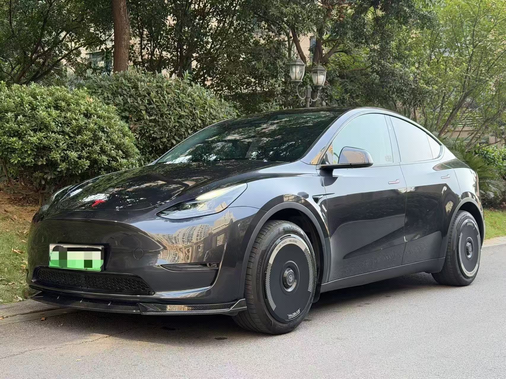 Tesla Model Y 2024 Tesla Model Y 2024 car image