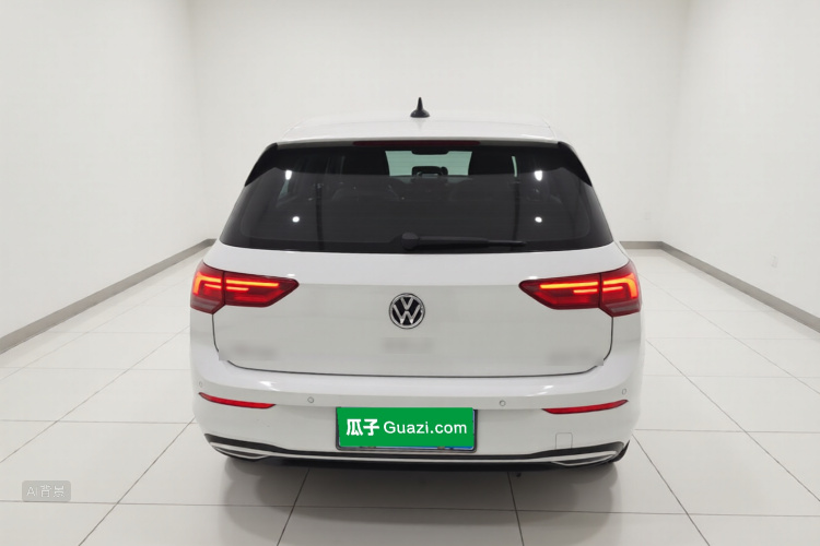 Volkswagen Golf 2022 car image #6