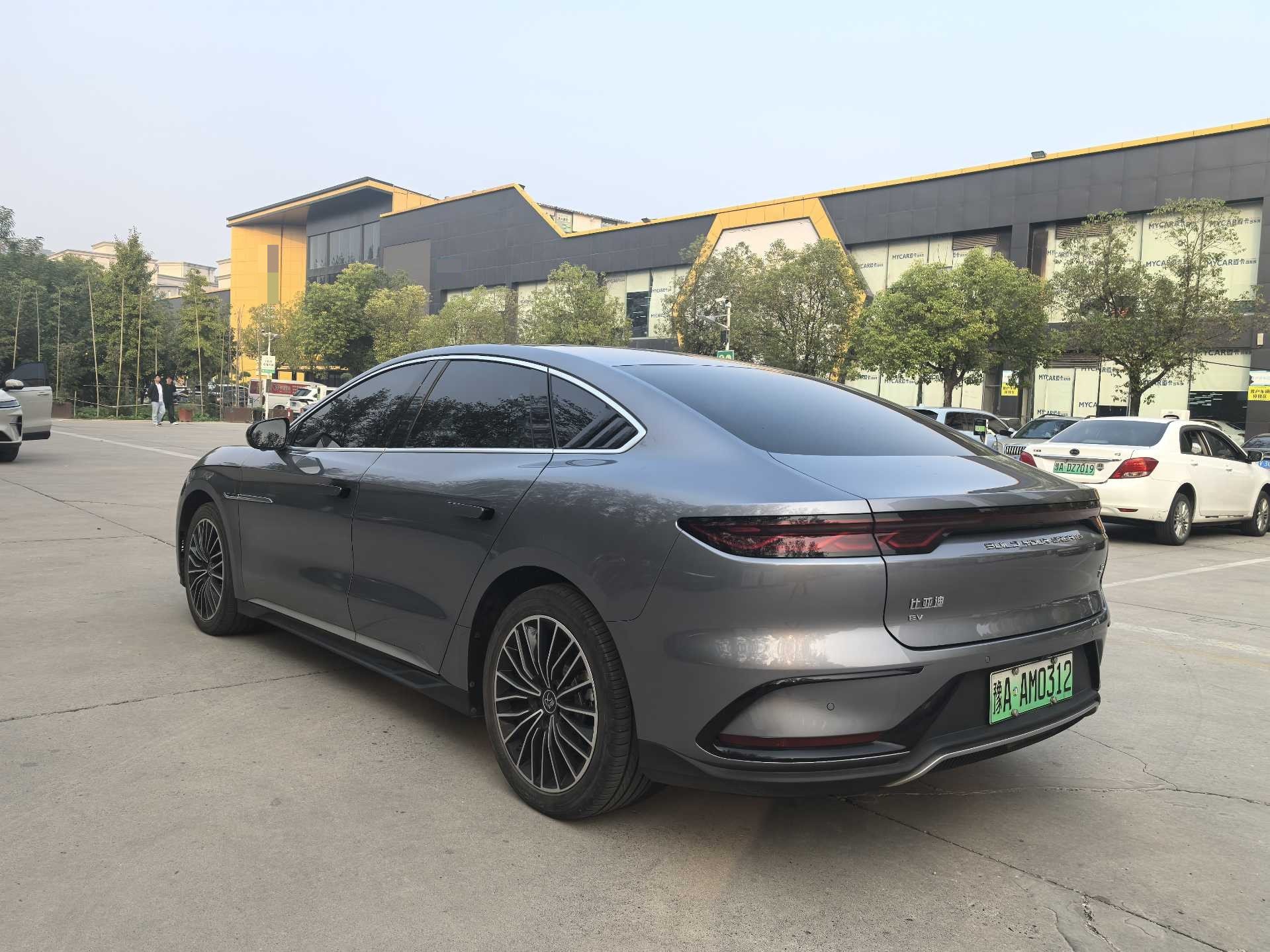 BYD Han 2023 صورة سيارة #7