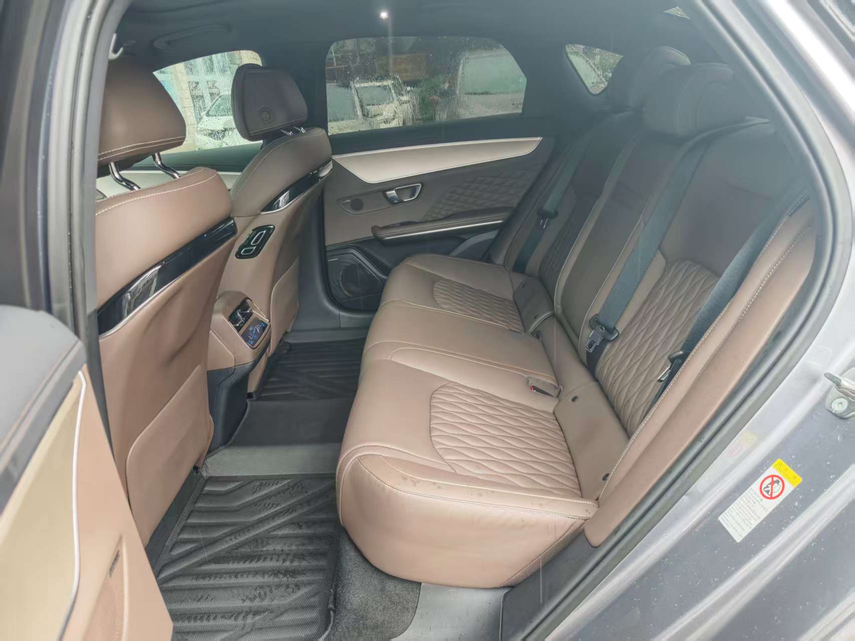 BYD Han 2024 car image #8