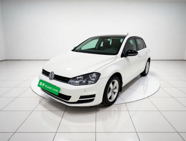 Volkswagen Golf 2017 Volkswagen Golf 2017 immagine di auto
