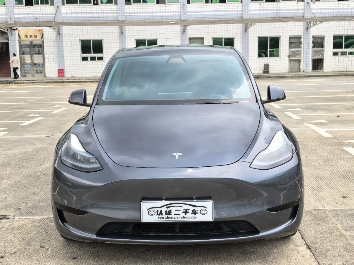 Tesla Model Y 2022 #2 Tesla Model Y 2022 car image #2