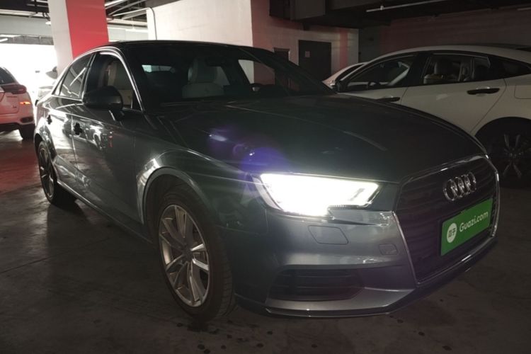Audi A3 2018 car image #4