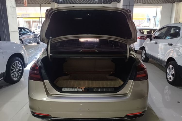 GEELY Emgrand 2018 immagine di auto #19