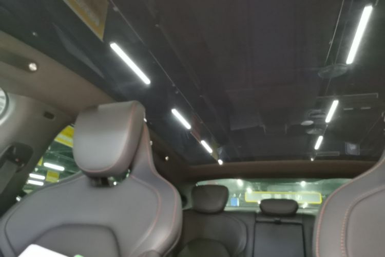 MI SU7 2025 car image #18