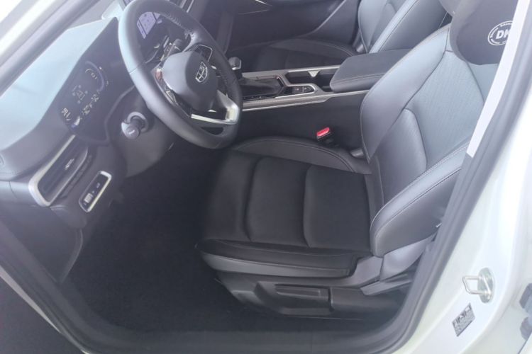 GEELY Emgrand 2023 car image #15