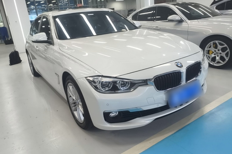 BMW 3 Series 2017 #6 BMW 3 Series 2017 car image #6