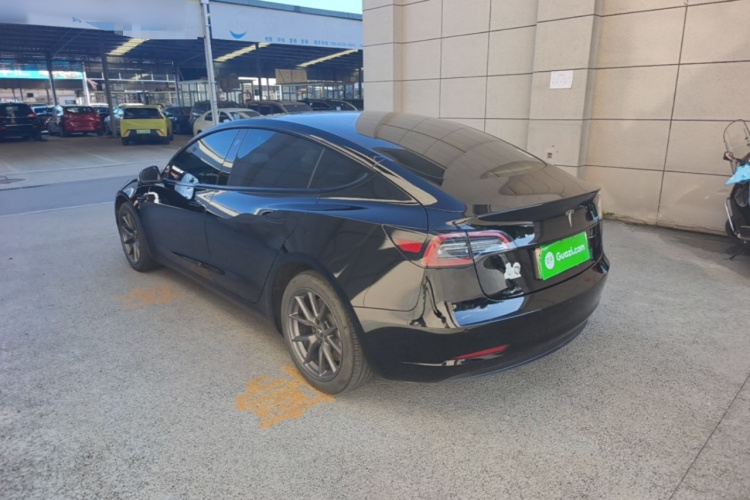 Tesla Model 3 2022 car image #5