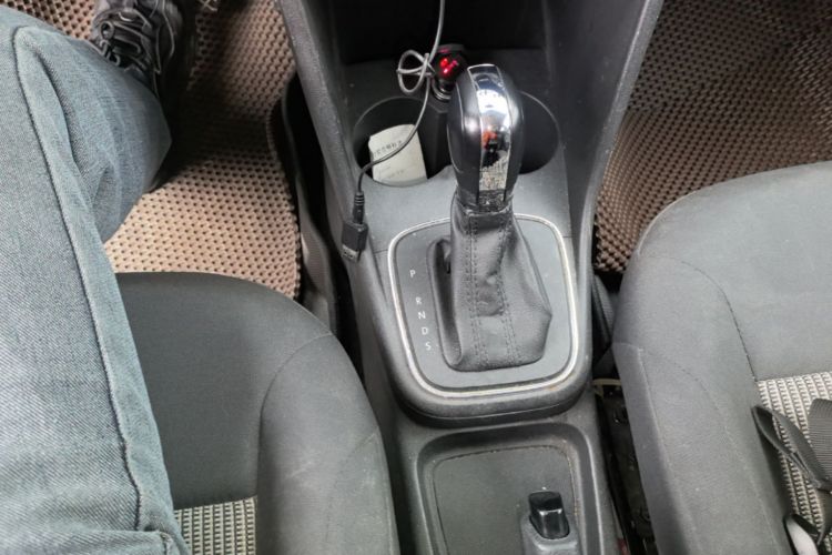 Volkswagen Polo 2019 #14 Volkswagen Polo 2019 car image #14