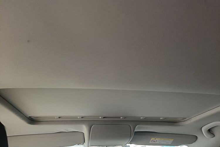Volkswagen Polo 2017 car image #18