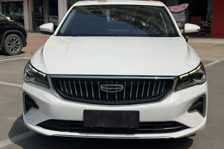 GEELY Emgrand 2022 #3 GEELY Emgrand 2022 car image #3