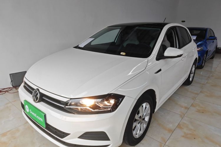 Volkswagen Polo 2020 car image #2