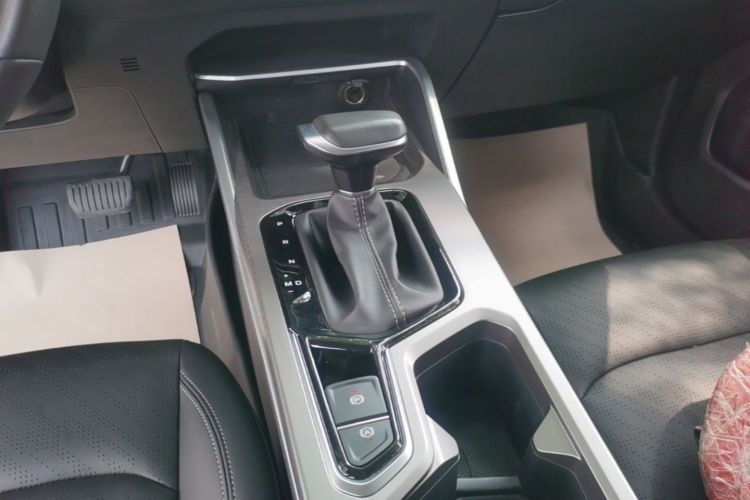GEELY Emgrand 2022 #14 GEELY Emgrand 2022 immagine di auto #14