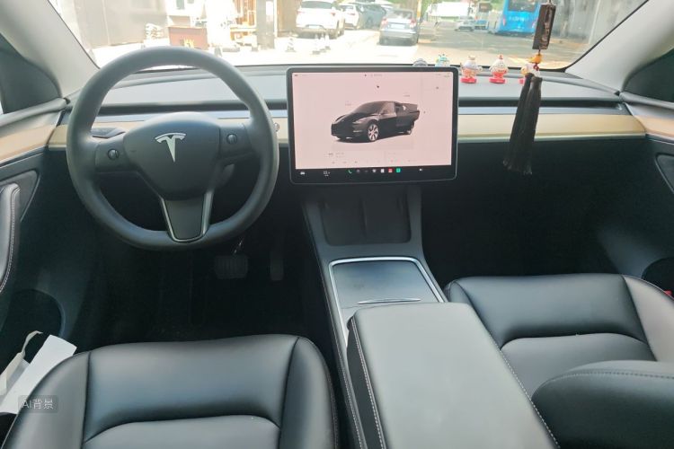 Tesla Model Y 2023 #11 Tesla Model Y 2023 car image #11