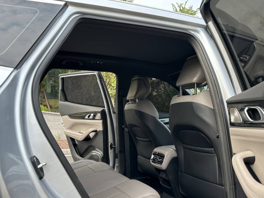 GEELY Boyue L 2025 car image #7