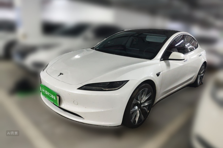 Tesla Model 3 2026 car image #2