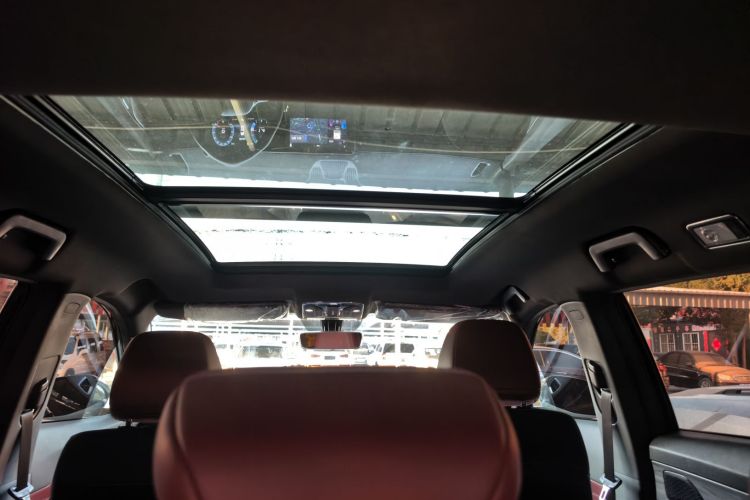 Jetour X70 PLUS 2023 car image #17