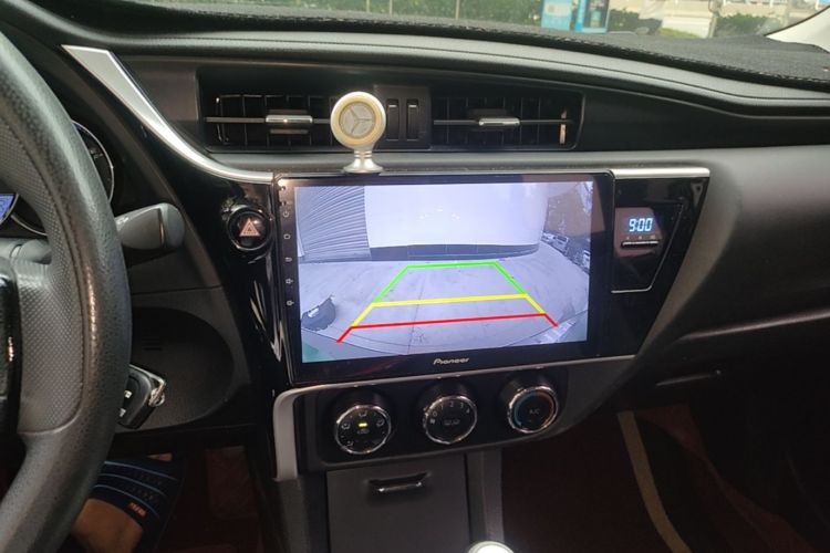Toyota Corolla 2018 #13 Toyota Corolla 2018 car image #13